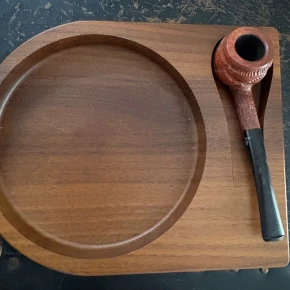Vintage Collectible Pipe Holder/ Ashtray - Picture 2 of 2